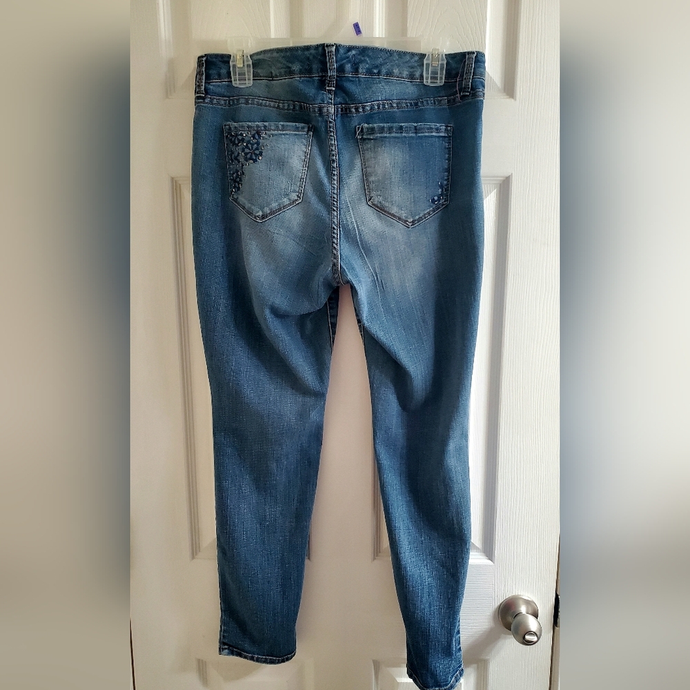 Code Bleu Embellished Straight Leg Jeans - Blue - Picture 4 of 4
